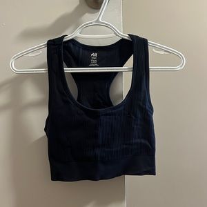 H&M - Seamless Sports Bra in DryMove